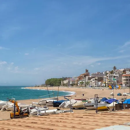 Hauzify I Casa Colonial Sant Pol De Mar