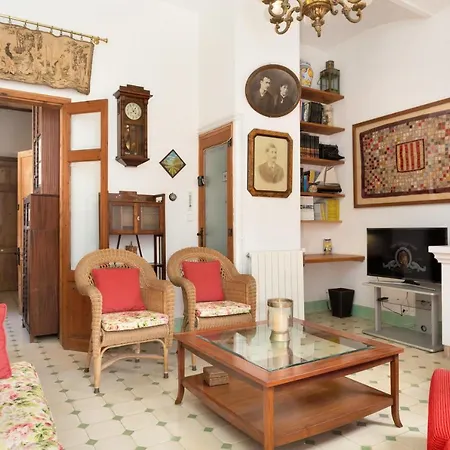 Hauzify I Casa Colonial * Sant Pol de Mar