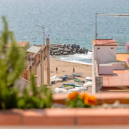 Hauzify I Casa Colonial Sant Pol De Mar